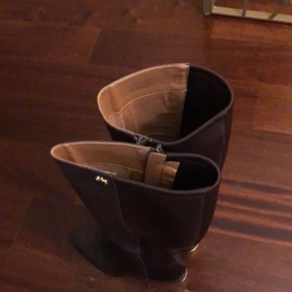 Calvin Klein brown boots - Picture 4 of 11